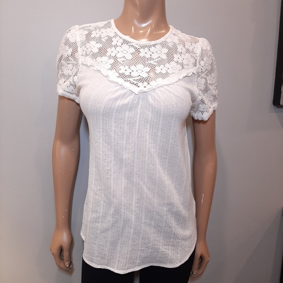 3/$20 VINTAGE AMERICA Sheer Floral Lace Blouse Short Sleeve Keyhole Top - Picture 10 of 10